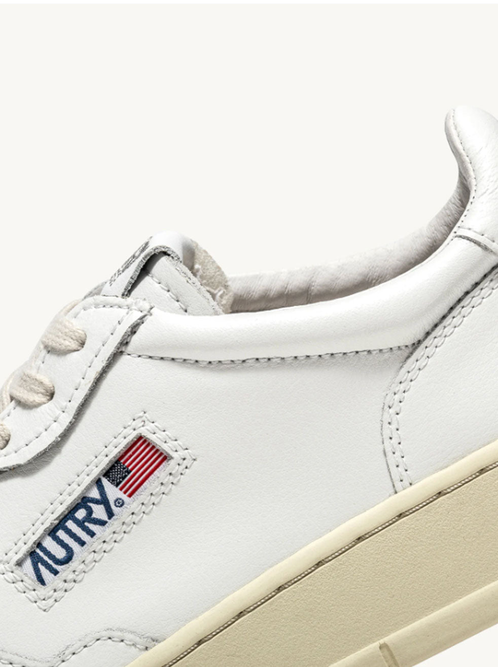 Autry - White